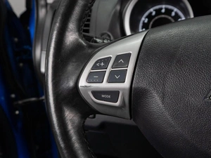 Седан Mitsubishi Lancer 2011 года, 800000 рублей, Тюмень