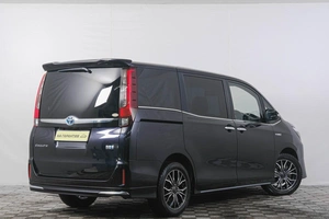 Минивэн Toyota Esquire 2015 года, 1969000 рублей, Кемерово