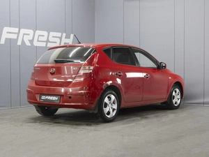 Хетчбэк Hyundai i30 2009 года, 470000 рублей, Омск