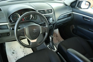 Хетчбэк Suzuki Swift 2012 года, 849000 рублей, Омск