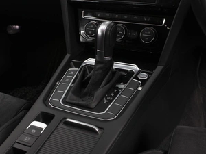 Универсал Volkswagen Passat 2017 года, 1700000 рублей, Омск