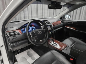 Седан Toyota Camry 2014 года, 1780000 рублей, Красноярск