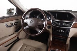 Седан Mercedes-benz E-класс 2012 года, 1899000 рублей, Пермь