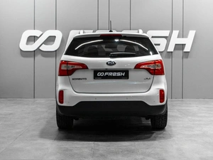 Внедорожник Kia Sorento 2018 года, 2799000 рублей, Тюмень