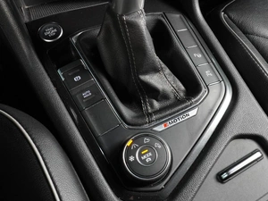 Внедорожник Volkswagen Tiguan 2021 года, 3299000 рублей, Воронеж