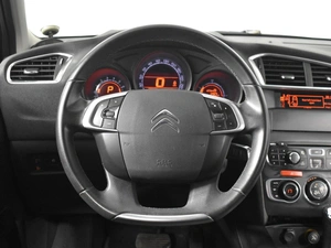 Седан Citroen C4 2011 года, 699900 рублей, Казань