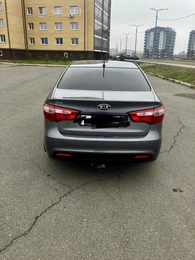 Седан Kia Rio 2014 года, 790000 рублей, Абакан