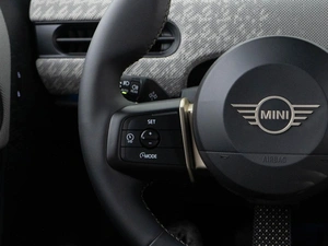 Хетчбэк MINI Cooper S 2024 года, 5439055 рублей, Москва