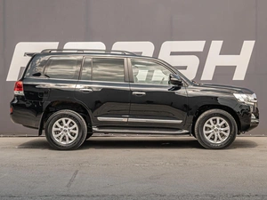 Внедорожник Toyota Land Cruiser 2018 года, 7999000 рублей, Краснодар