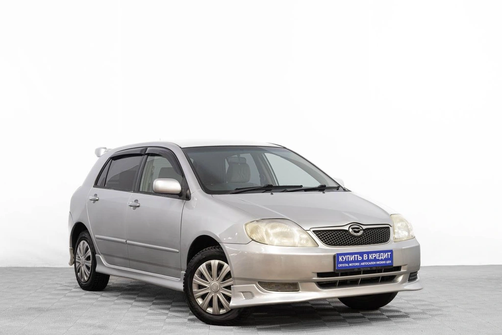 Хетчбэк Toyota Corolla Runx 2001 года, 519000 рублей, Барнаул