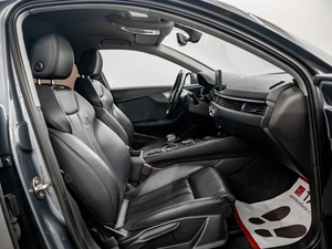 Седан Audi A4 2016 года, 1950000 рублей, Красноярск
