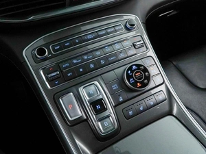 Внедорожник Hyundai Santa Fe 2021 года, 3399077 рублей, Москва