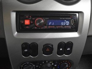 Хетчбэк Renault Sandero 2013 года, 699900 рублей, Казань