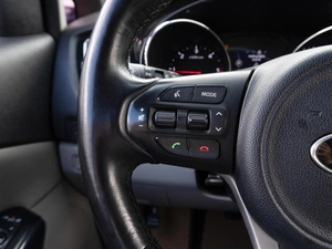 Минивэн Kia Carnival 2016 года, 2489000 рублей, Саратов