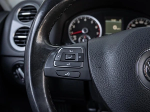 Внедорожник Volkswagen Tiguan 2013 года, 1730000 рублей, Краснодар