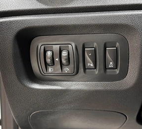 Внедорожник Renault Kaptur 2018 года, 1597000 рублей, Красноярск