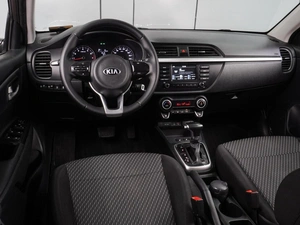 Седан Kia Rio 2017 года, 1040000 рублей, Воронеж
