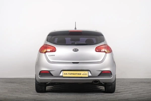 Хетчбэк Kia Ceed 2013 года, 949000 рублей, Томск