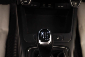 Хетчбэк Kia Rio X-Line 2018 года, 1539000 рублей, Челябинск