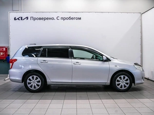 Универсал Toyota Corolla Fielder 2010 года, 899000 рублей, Красноярск