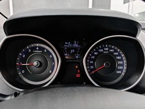 Седан Hyundai Elantra 2011 года, 950000 рублей, Краснодар