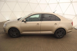 Хэтчбек Skoda Rapid 2017 года, 1300000 рублей, Орёл