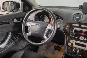 Седан Ford Mondeo 2010 года, 879000 рублей, Томск