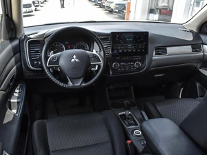 Внедорожник Mitsubishi Outlander 2012 года, 1250000 рублей, Краснодар