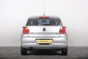 Хетчбэк Volkswagen Polo 2013 года, 899000 рублей, Томск