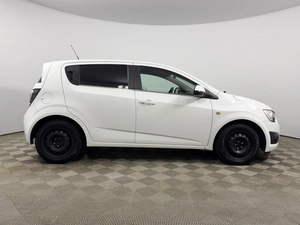 Хетчбэк Chevrolet Aveo 2013 года, 823200 рублей, Казань