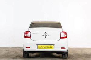 Седан Renault Logan 2017 года, 679000 рублей, Тюмень