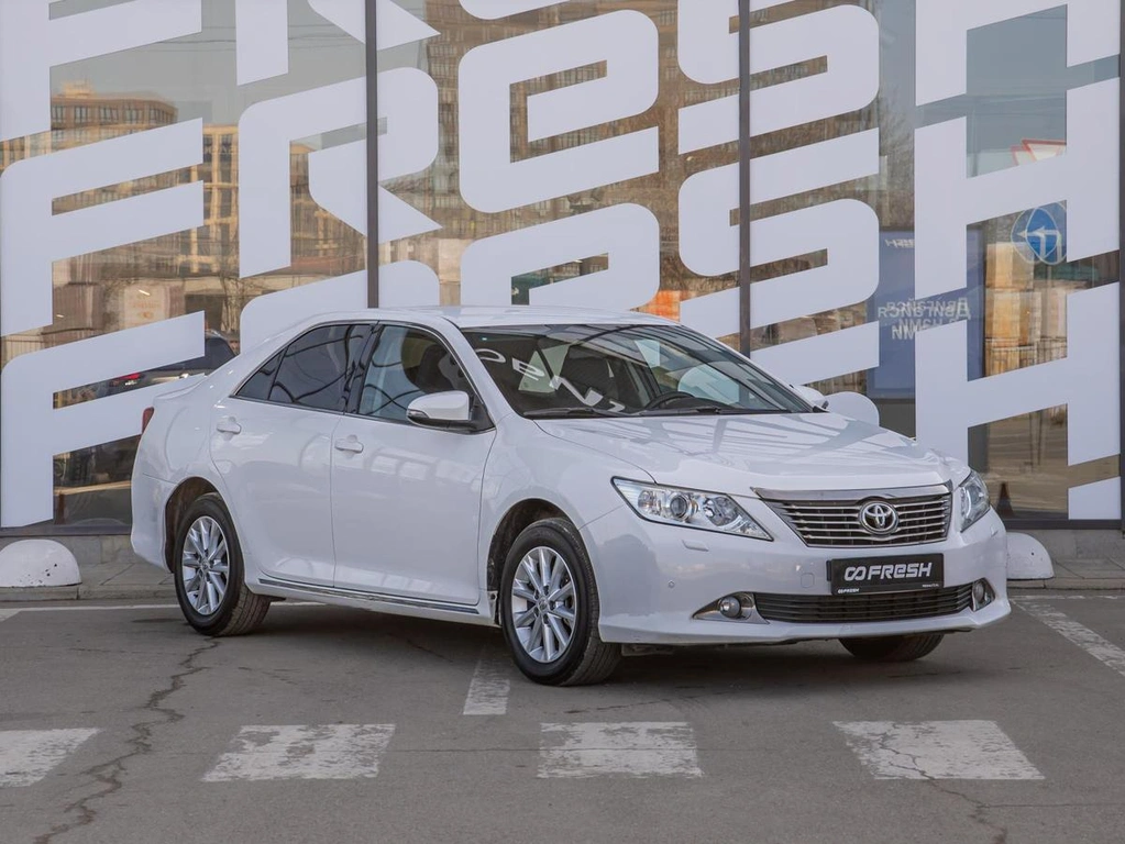 Седан Toyota Camry 2014 года, 1944000 рублей, Краснодар