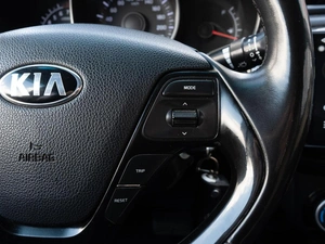 Седан Kia Rio 2015 года, 960000 рублей, Краснодар