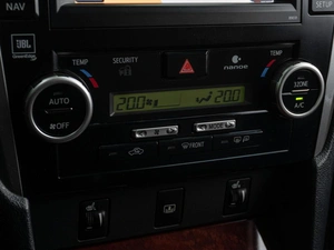 Седан Toyota Camry 2014 года, 1799000 рублей, Тюмень