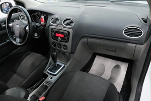 Седан Ford Focus 2010 года, 649000 рублей, Омск