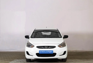 Хетчбэк Hyundai Solaris 2011 года, 949000 рублей, Тюмень