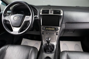 Седан Toyota Avensis 2011 года, 1439000 рублей, Оренбург