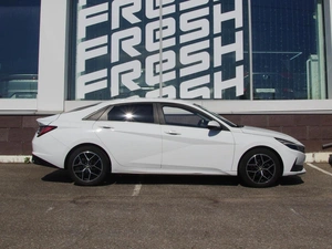 Седан Hyundai Avante 2020 года, 1849000 рублей, Владимир