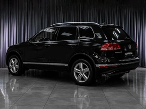 Внедорожник Volkswagen Touareg 2015 года, 2899000 рублей, Тюмень