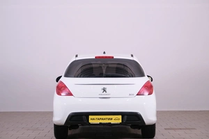 Хетчбэк Peugeot 308 2012 года, 649000 рублей, Омск