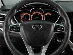 Универсал ВАЗ (LADA) Vesta Cross 2019 года, 1040000 рублей, Тюмень