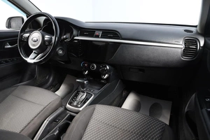 Хетчбэк Kia Rio X-Line 2018 года, 1199000 рублей, Новосибирск