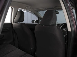 Хетчбэк Toyota Ractis 2011 года, 950000 рублей, Омск