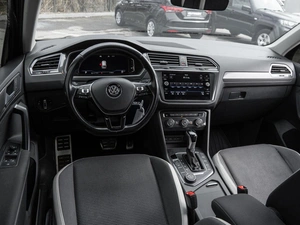 Внедорожник Volkswagen Tiguan 2020 года, 2670000 рублей, Волгоград