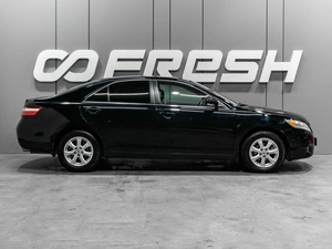 Седан Toyota Camry 2010 года, 1599000 рублей, Тюмень