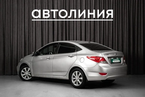 Седан Hyundai Solaris 2011 года, 740000 рублей, Красноярск