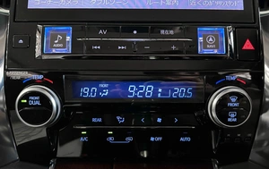 Минивэн Toyota Alphard 2017 года, 3750000 рублей, Красноярск