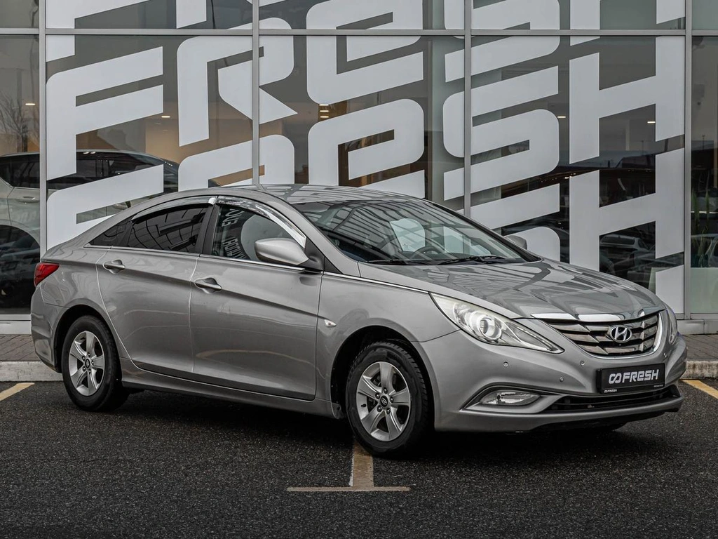 Седан Hyundai Sonata 2010 года, 990000 рублей, Краснодар