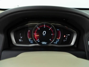 Внедорожник Volvo XC60 2015 года, 2545055 рублей, Москва