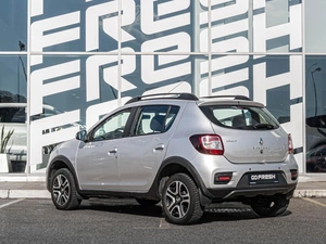Хетчбэк Renault Sandero Stepway 2018 года, 1198000 рублей, Краснодар